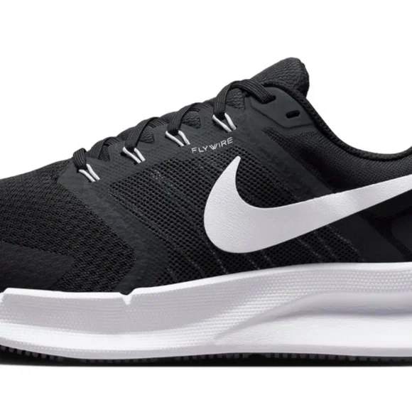 Nike Swift 3 Mens Black and White Running Shoes - Picture 1 of 5